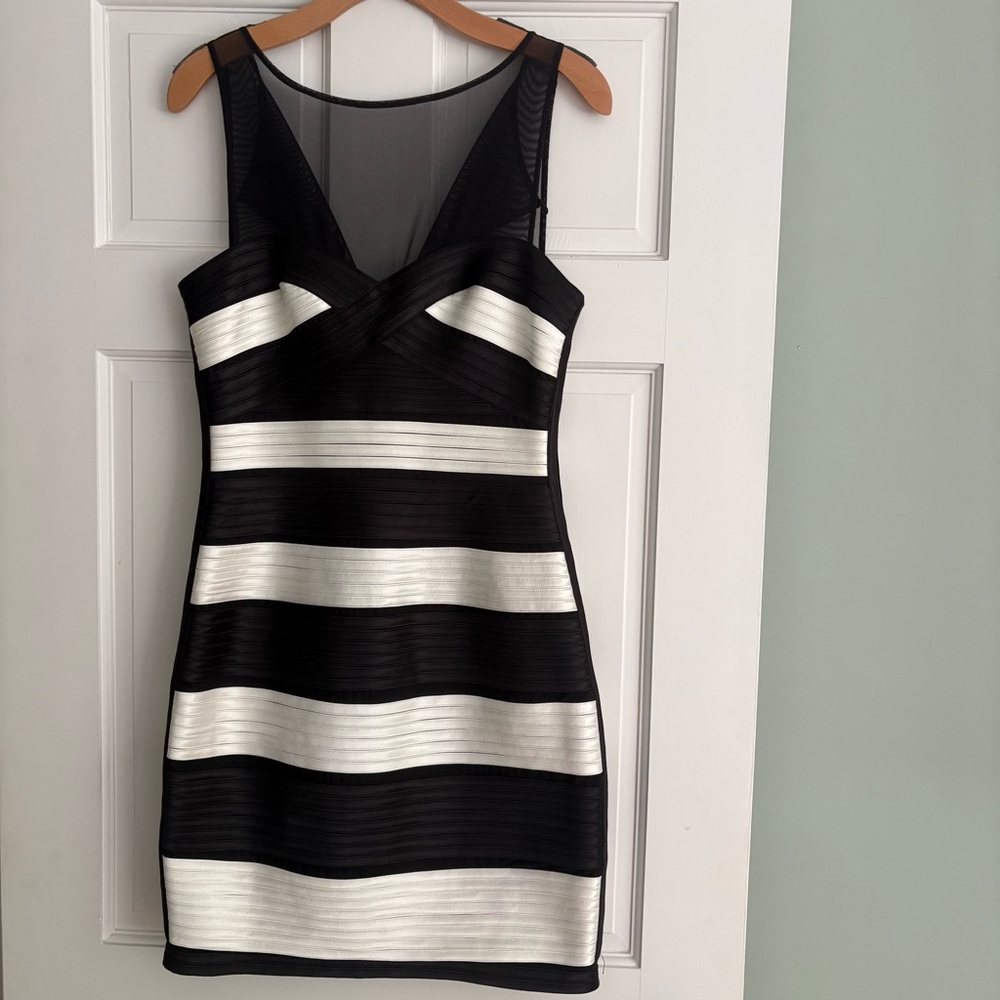 BCBG Max Azria Black & White Bandage Mesh Panel Mara Dress Size 8